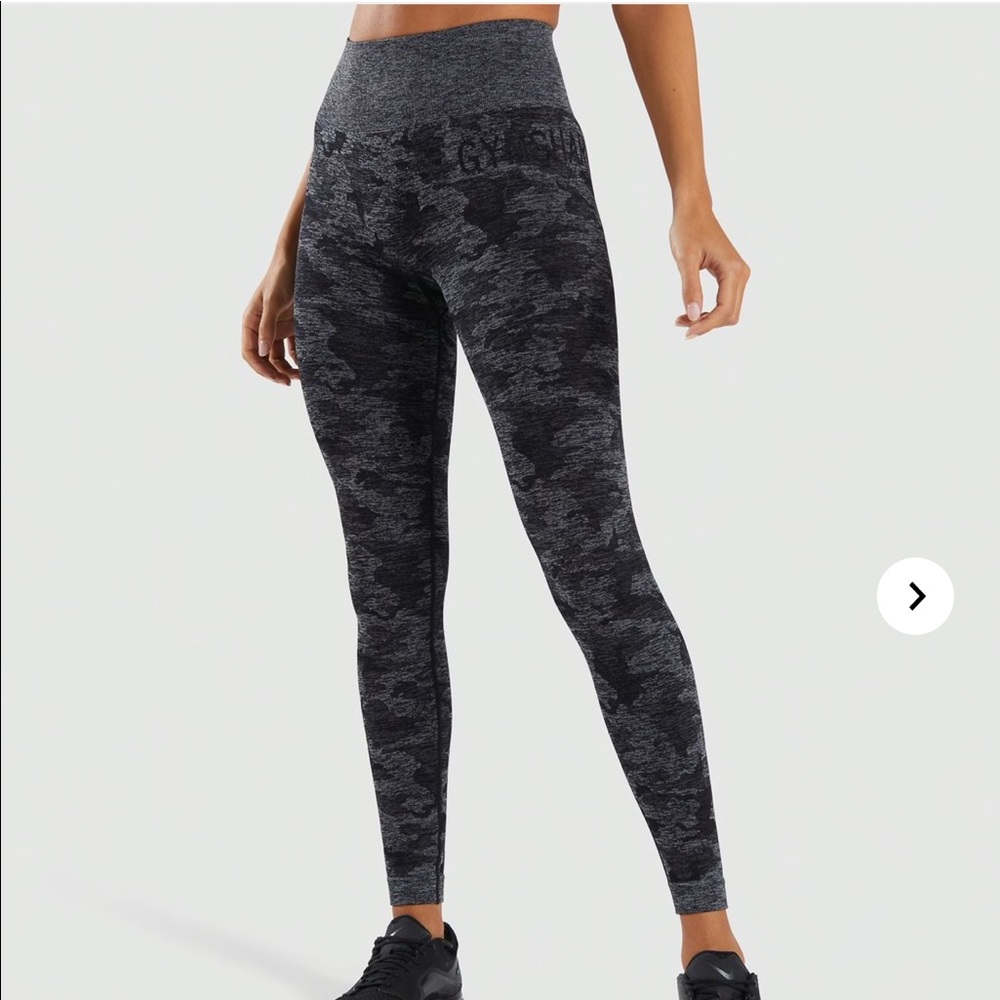 GYMSHARK CAMO BOTTOMS